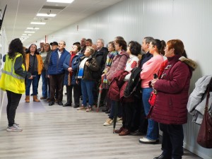 Vecinos de la Mancomunidad del Alto Henares visitan el Complejo Medioambiental La Campiña